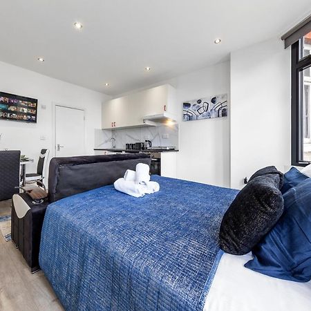 Comfy 1Bdr - 30Mins To Central Ldn - Parking The Hyde Dış mekan fotoğraf